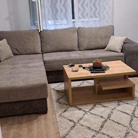 Crna Mamba Novo!!! Apartment *